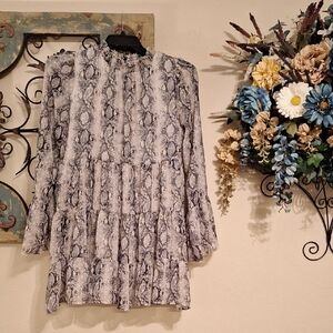 Altar'd State Monochrome SnakeskinLong Sleeve Dress. Size Large